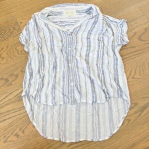 Cloth &stone button down